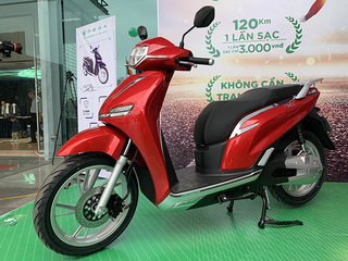 Xe máy điện Pega eSH giá 29,9 triệu đồng tự tin 'đấu' Honda SH
