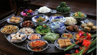 Mâm cơm truyền thống ngày Tết Nguyên Đán miền Bắc