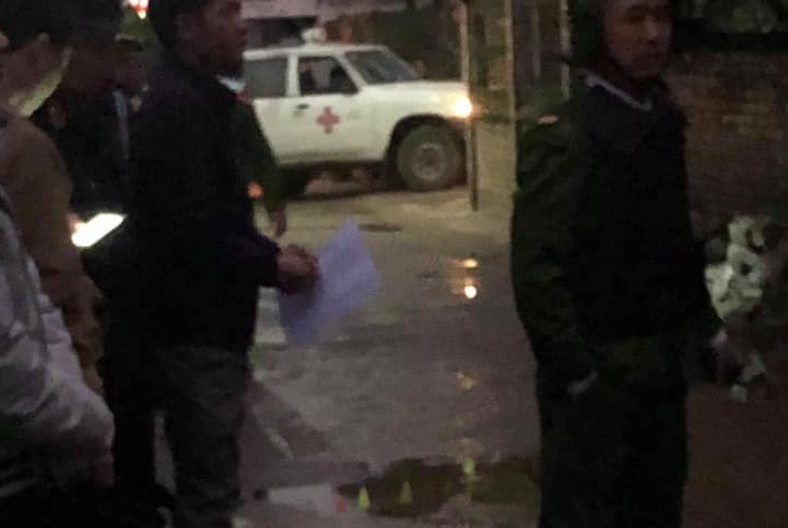 Hưng Yên: Thanh niên chặt đầu cụ ông mang ra giữa đường để