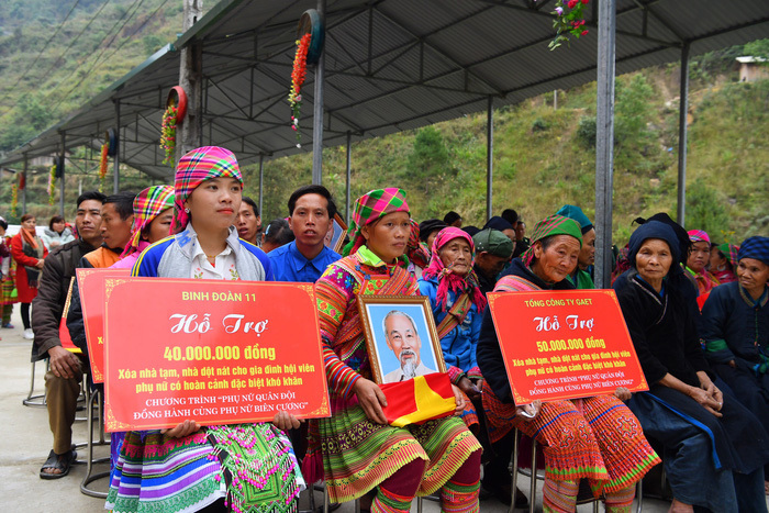 Tết ấm áp nơi phên dậu của Tổ quốc