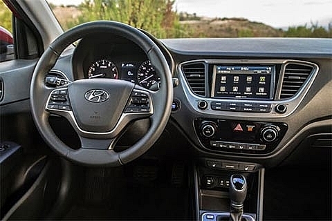 Hyundai Accent ra bản nâng cấp giá 350 triệu đồng để đấu Toyota Vios2