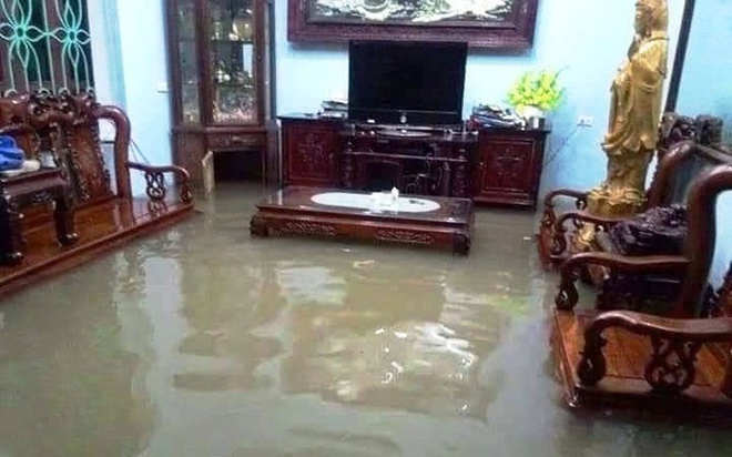 Nam Định ngập lụt, phố vắng hoe ngày mùng 2 Tết