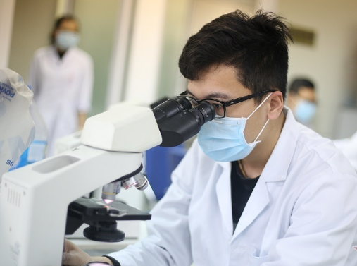 Việt Nam thử nghiệm thuốc điều trị virus corona