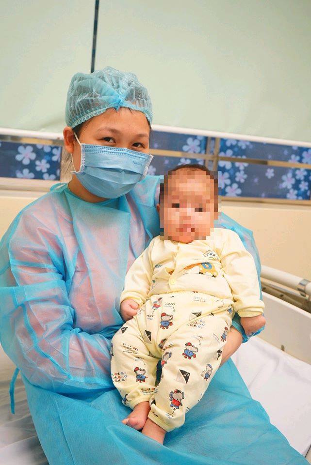 Vì sao mẹ bé 3 tháng nhiễm corona không bị lây bệnh từ con? 4