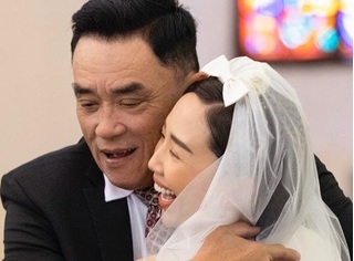 Bố Tóc Tiên chia sẻ sau đám cưới kín đáo của con gái: 'Con đang rất hạnh phúc!'
