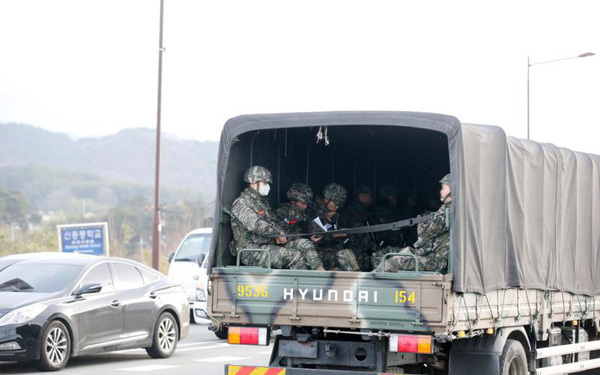 11 binh sĩ Hàn Quốc nhiễm Covid-19 khiến gần 8 nghìn quân nhân khác bị cách ly