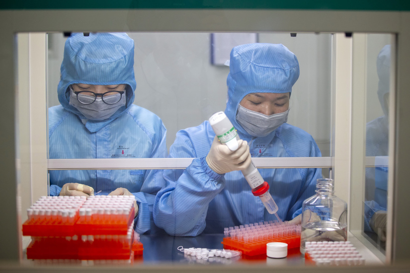 Trung Quốc đã sản xuất được vắc xin uống ngừa virus Corona