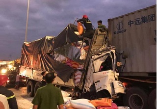 Danh tính 3 nạn nhân tử vong trong cabin xe tải sau cú tông đuôi xe container