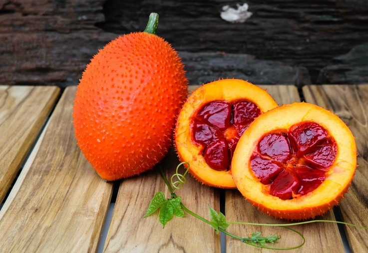 Thức uống độc đáo từ táo và gấc lần đầu tiên xuất hiện trên thị trường