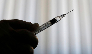 Từ tháng sau Trung Quốc có thể bắt đầu dùng vaccine phòng Covid-19 