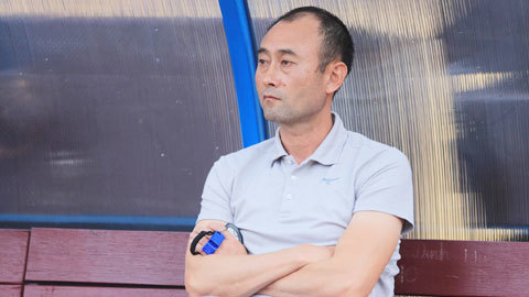 HLV Lee Tae Hoon thừa nhận HAGL thắng may mắn Than Quảng Ninh