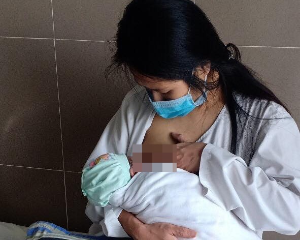 Bé gái nặng 2,8 kg chào đời khi đang cách ly ở Lạng Sơn