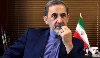 Iran thêm một vị cố vấn lãnh tụ tối cao nhiễm covid-19