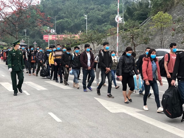 Lạng Sơn tiếp nhận, cách ly 168 công dân Việt Nam vượt biên trái phép