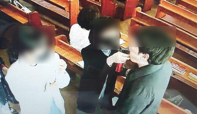 Hé lộ nguyên nhân nhà thờ tại Hàn Quốc xịt nước muối vào miệng tín đồ khiến 46 người mắc Covid-19