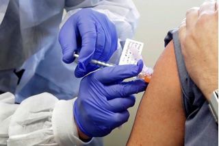 Mỹ xuất xưởng những lô vắc-xin ngừa Covid-19 đầu tiên