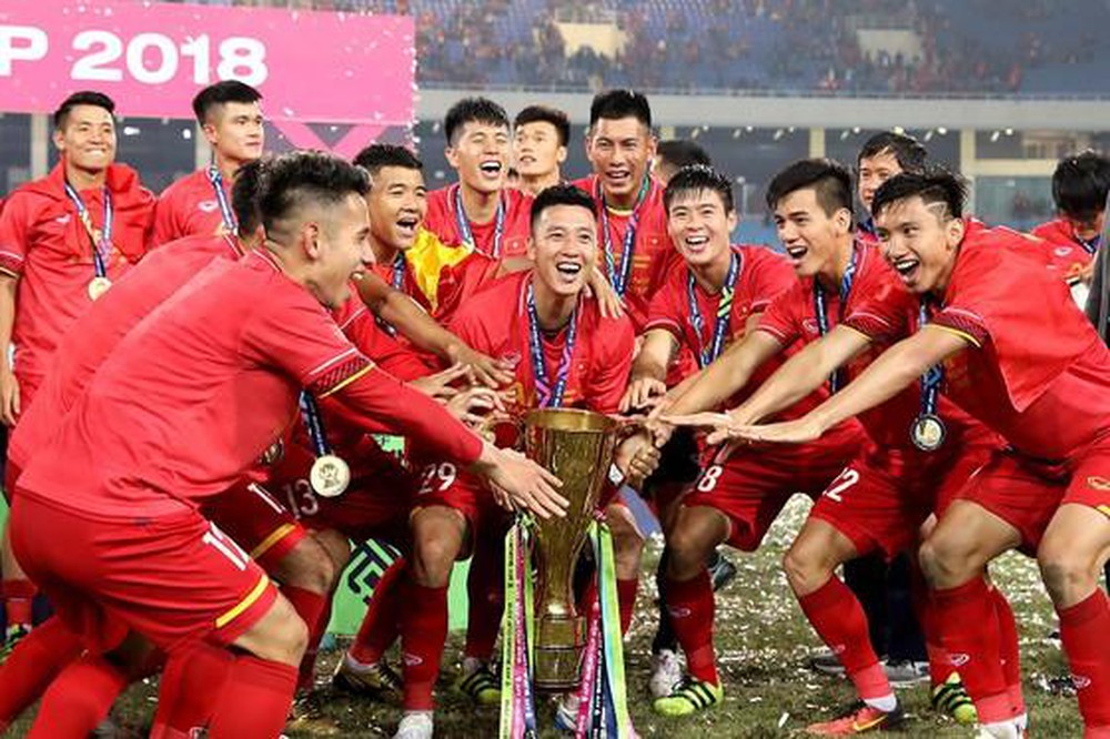 Các cầu thủ của đội tuyển Quốc gia Việt Nam cùng nhau quyên góp đẩy lùi dịch Covid-19