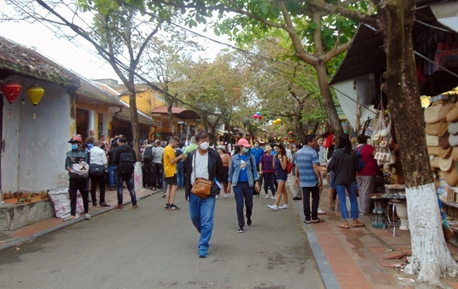 Nam Định đóng cửa di tích, tạm dừng hoạt động văn hóa để chống dịch