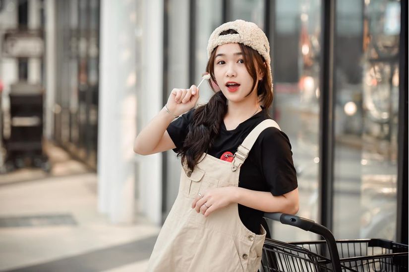 Nữ sinh xinh đẹp từng gây bão mạng xã hội9