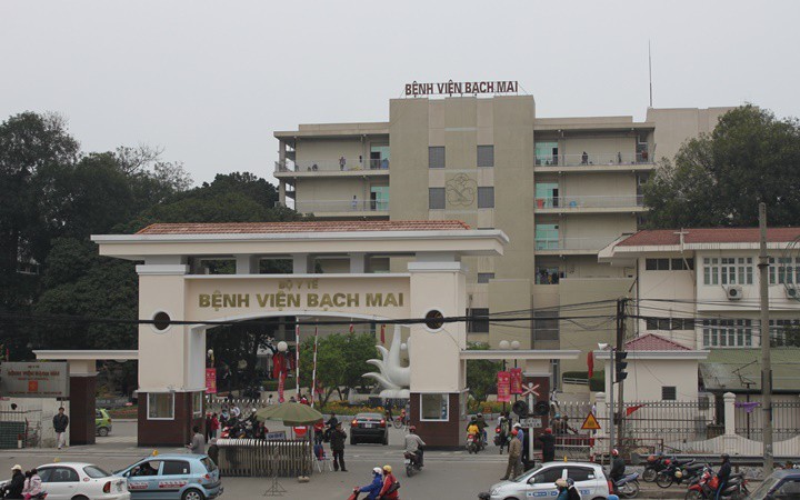 Có 14.000 người đến khám ở bệnh viện Bạch Mai 10 ngày qua