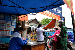 Thành phố Lạng Sơn lập chốt dã chiến kiểm dịch y tế tại 3 chợ đầu mối 