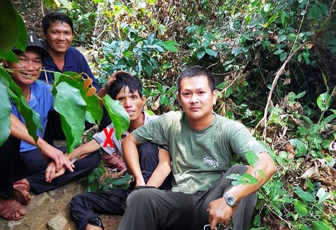 Bốn thợ rừng bắt nghi phạm giết người