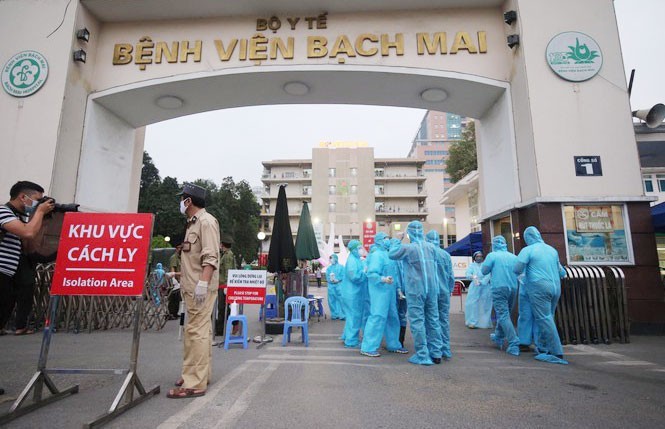 Tin tức trong ngày 12/4, Bệnh viện Bạch Mai chấm dứt hợp đồng với Công ty Trường Sinh