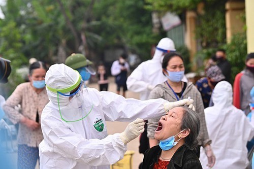 Tin tức trong ngày 16/4, có 66,6% trường hợp lây nhiễm Covid-19 tại Hà Nội không có triệu chứng