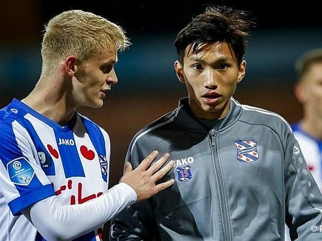 Hà Nội FC chuẩn bị đàm phán với SC Heerenveen về Đoàn Văn Hậu