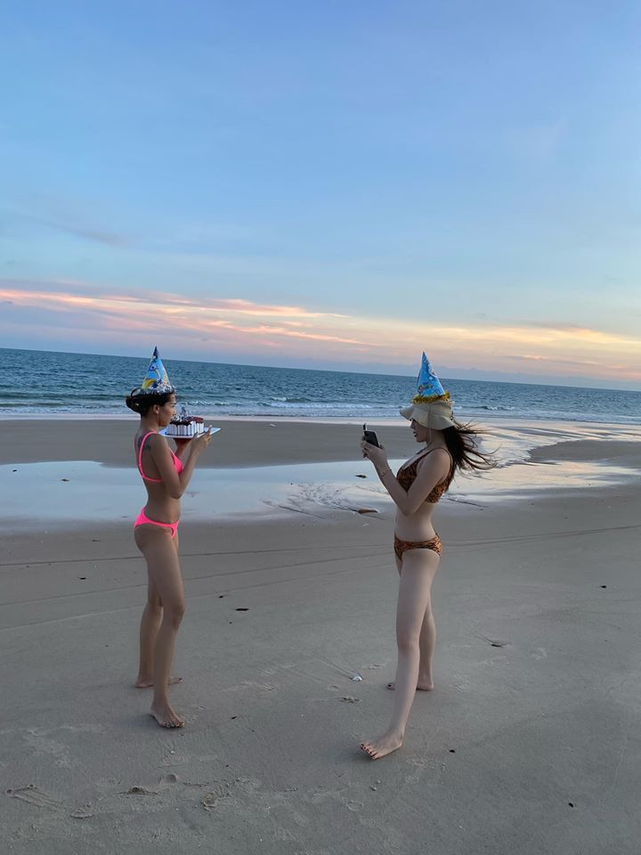 Kỳ Duyên, Minh Triệu mặc bikini đón sinh nhật trên bãi biển