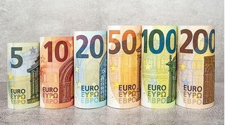 Tỷ giá euro hôm nay 1/8: Ngân Hàng Á Châu (ACB) giảm 269 đồng chiều mua