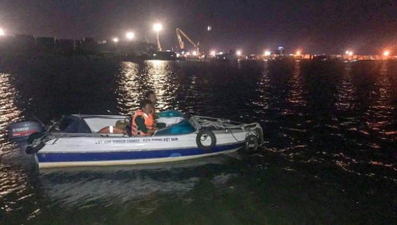 Vẫn chưa tìm thấy 1 người mất tích sau vụ chìm thuyền trên sông Đồng Nai