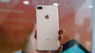 iPhone 7 Plus giảm giá 'sốc' tại Việt Nam