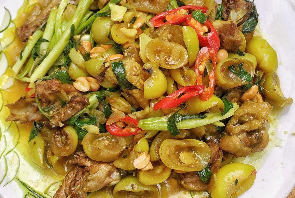 Mách chị em cách rán vịt đẹp mắt và thơm ngon miễn chê