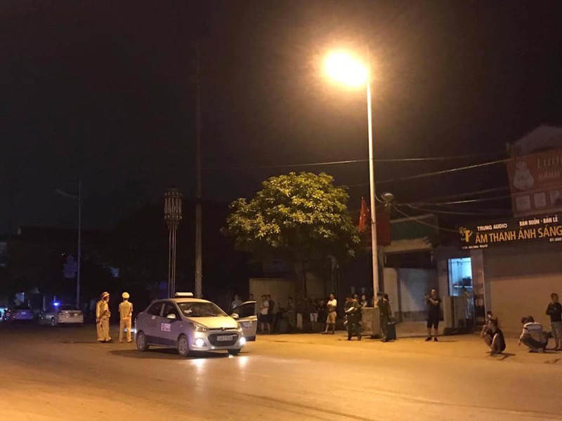 Đã bắt được kẻ đâm tài xế taxi trong đêm ở Quảng Ninh