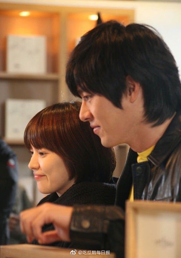 Hyun Bin xuất hiện rạng rỡ sau tin đồn tái hợp tình cũ Song Hye Kyo