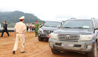 Văn phòng Tỉnh ủy Nghệ An bán xe được DN tặng giá 2,2 tỉ đồng