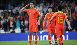 HLV Li Tie: 'Cầu thủ nhập tịch phải cạnh tranh suất khoác áo tuyển Trung Quốc'