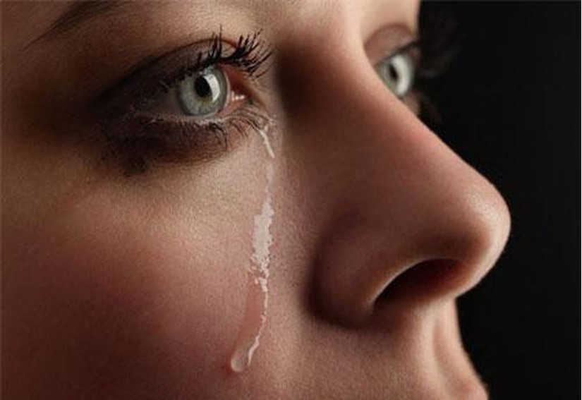 Cảnh báo virus corona có thể lây nhiễm qua nước mắt