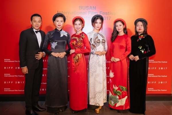 Điểm danh mỹ nhân Việt mặc áo dài truyền thống dự thảm đỏ quốc tế