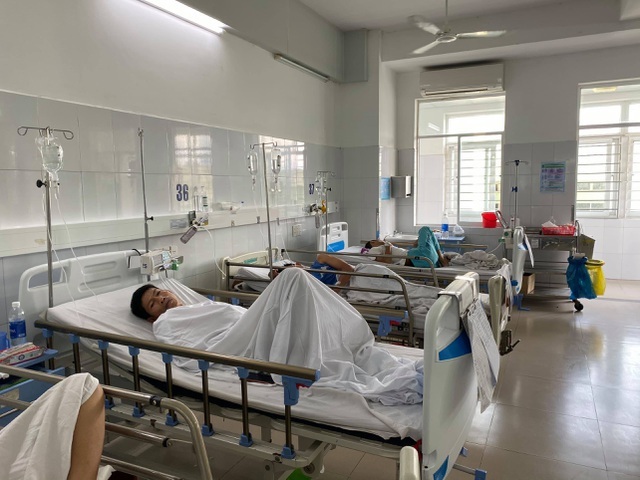 Tin tức trong ngày 17/5, 230 người ở Đà Nẵng nhập viện do ngộ độc thực phẩm từ đồ ăn chay