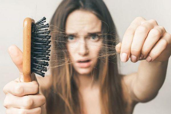 Một số mẹo chữa rụng tóc siêu đơn giản