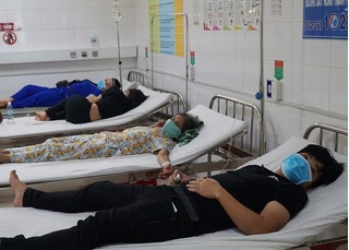Quảng Ninh: Quán kem trứng hoạt động 5 ngày, 25 người ngộ độc nhập viện