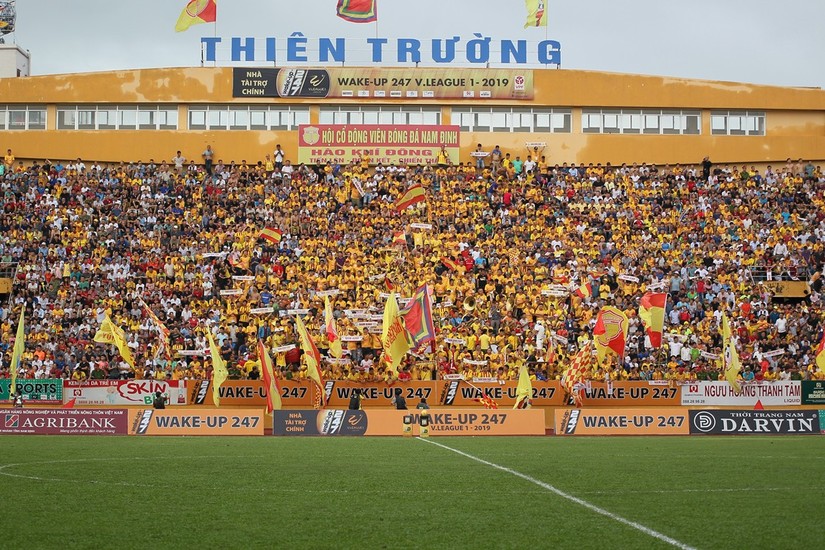 Nếu đón khán giả, sân Thiên Trường có thể thu 1 tỷ tiền vé trận HAGL-Nam Định