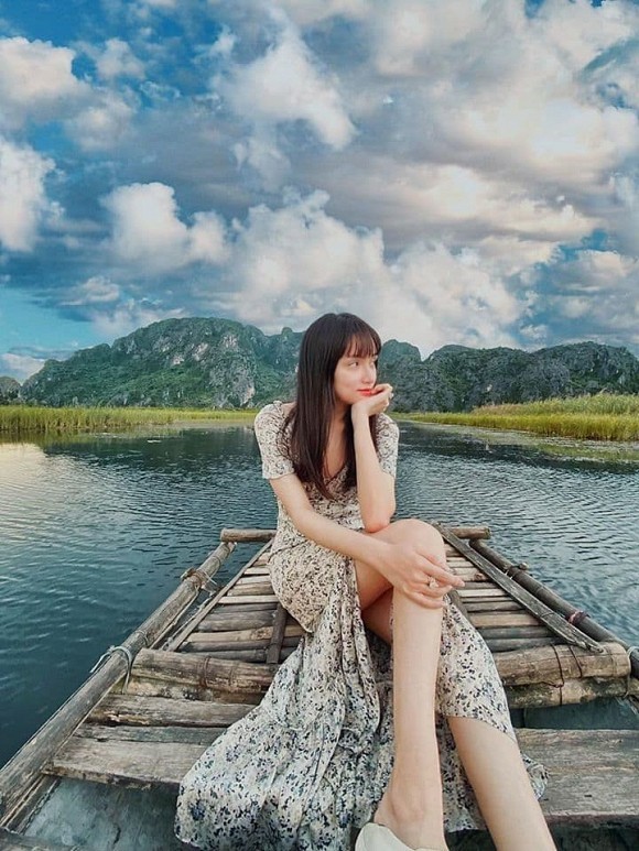  Photoshop quá đà, Hương Giang Idol bị soi đôi chân dài đến kỳ dị