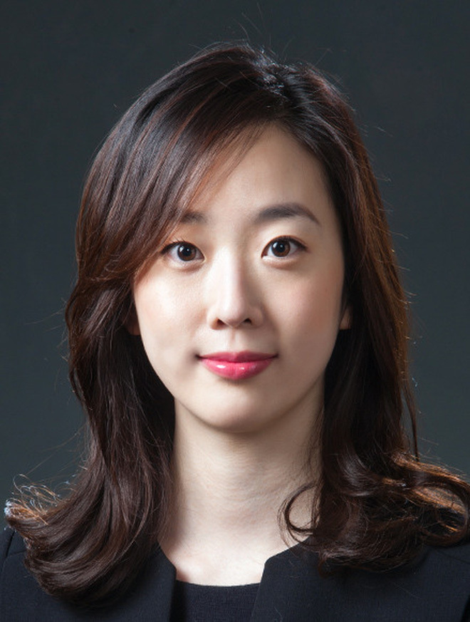 Hé lộ chân dung mỹ nhân ngành luật đang dính tin đồn hẹn hò Song Joong Ki
