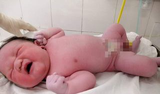 Một sản phụ người Nam Định sinh con nặng gần 5,4 kg