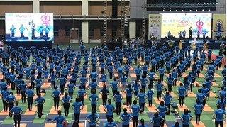 Hoa hậu Thu Thủy làm đại sứ Ngày Quốc tế Yoga lần thứ 6 