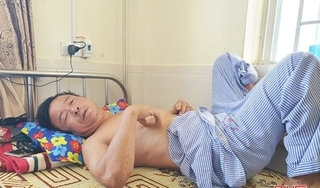Ngư dân Hà Tĩnh nhập viện cấp cứu vì bị tàu giã cào tấn công