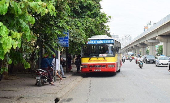 Lịch điều chỉnh 16 tuyến xe buýt Hà Nội để sửa cầu Thăng Long